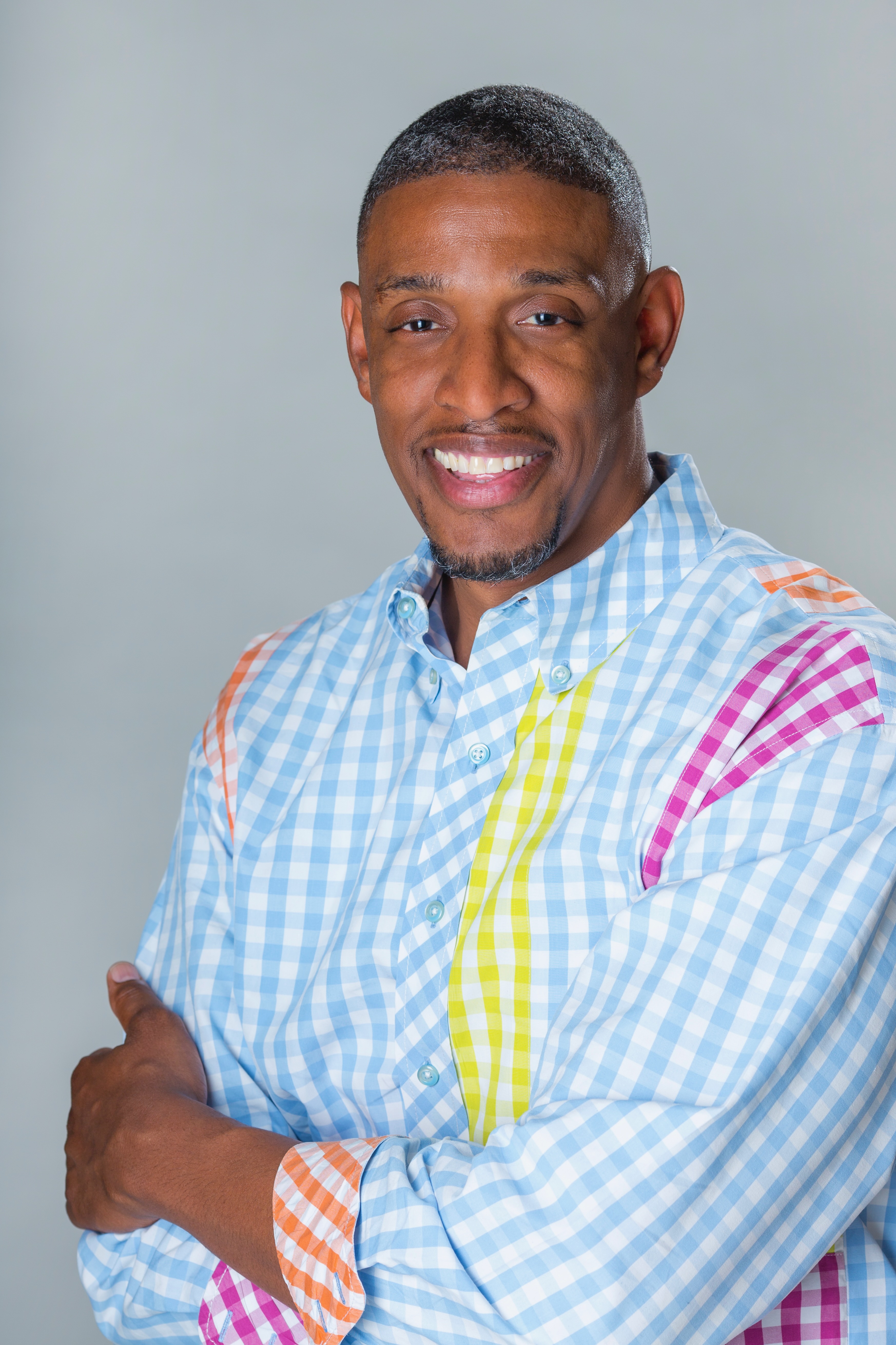 R. Leon Sapp headshot in color